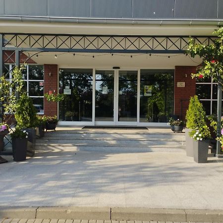 Hotel Greys Polonia Zasutowo Exterior foto